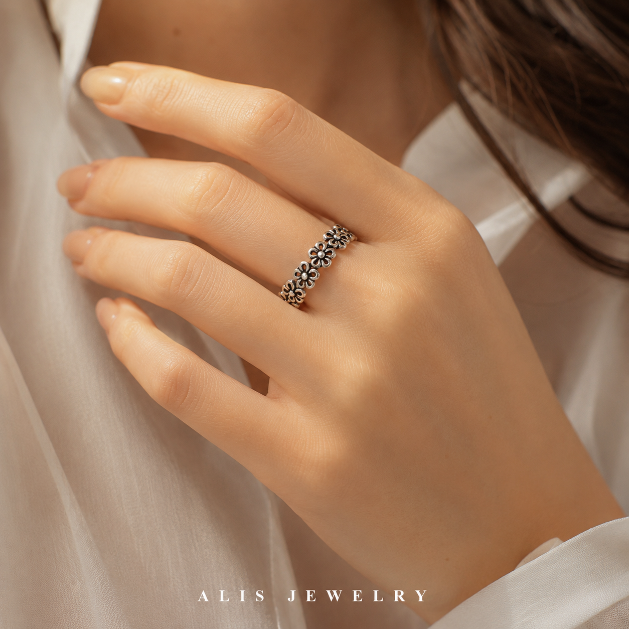 925 Silver Retro Flower Ring