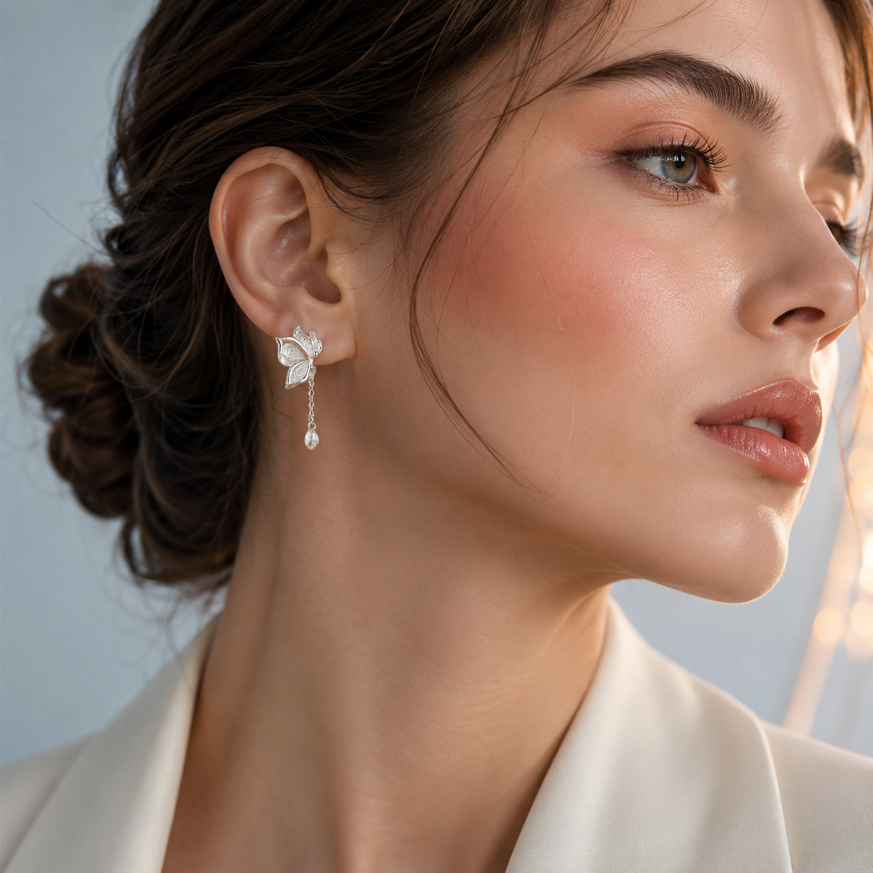boucles d'oreilles papillon ajouré argent 925 - Alis Jewelry - porté mannequin