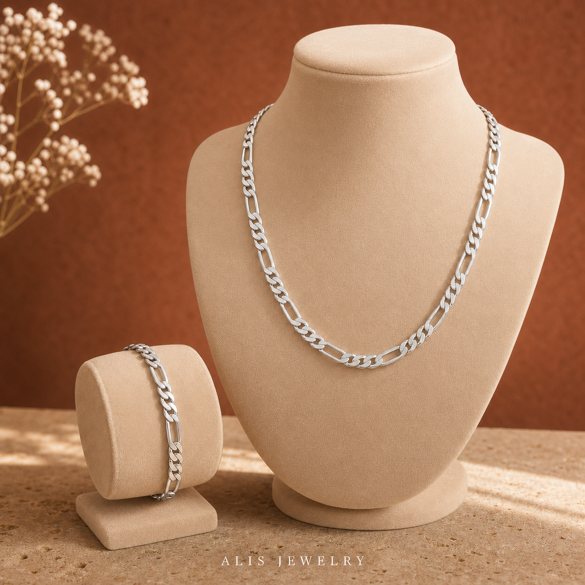 Parure chaîne argent 925 - Alis Jewelry - posé sur buste et support