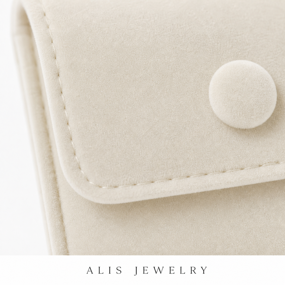 Pochette cadeau velours - Alis Jewelry - gros plan / zoom
