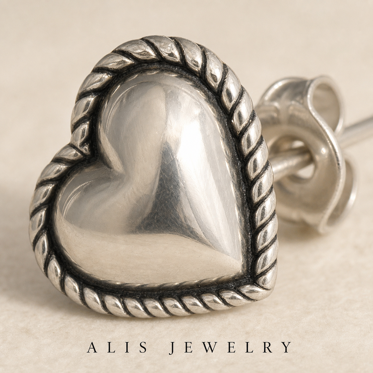 boucles d'oreilles cœur argent 925 - Alis Jewelry - gros plan / zoom
