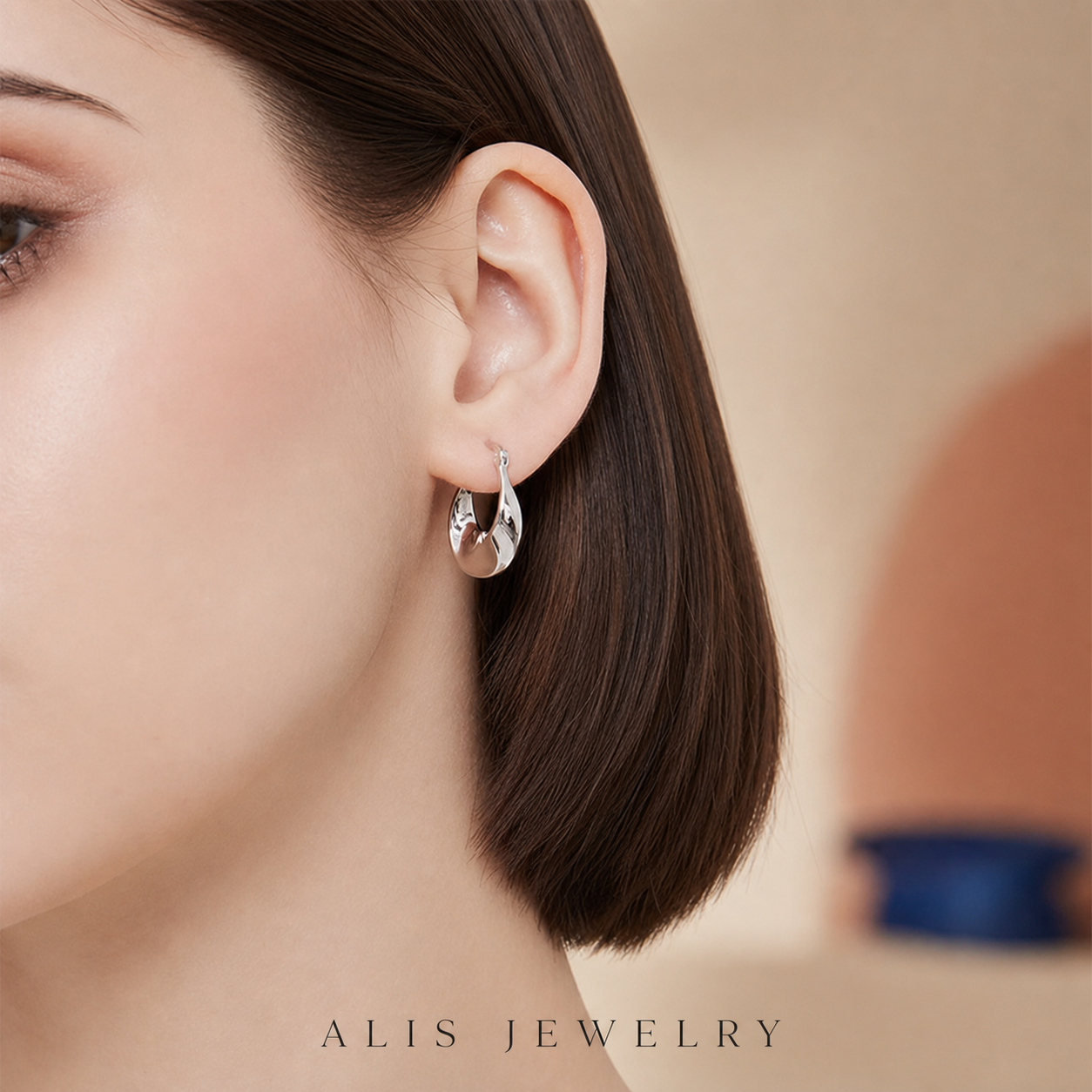 Boucles irrégulières argent - Alis Jewelry - porté mannequin