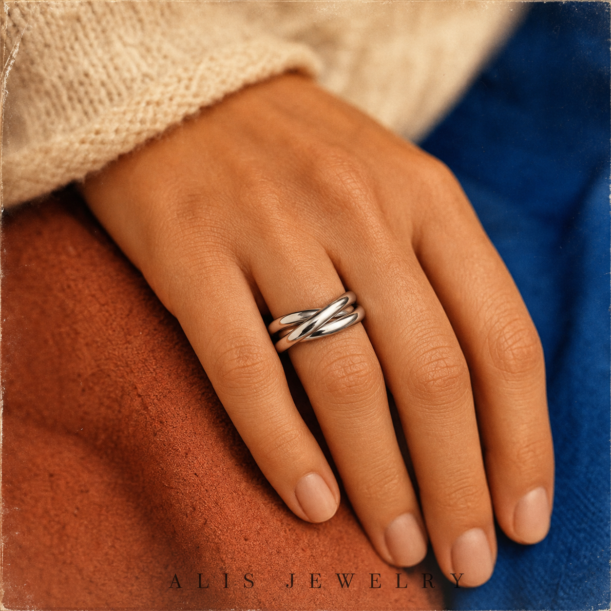 Bague trois anneaux ronds empilables argent 925 - Alis Jewelry - porté mannequin