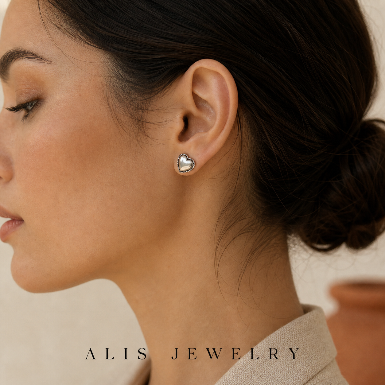 boucles d'oreilles cœur argent 925 - Alis Jewelry - porté mannequin