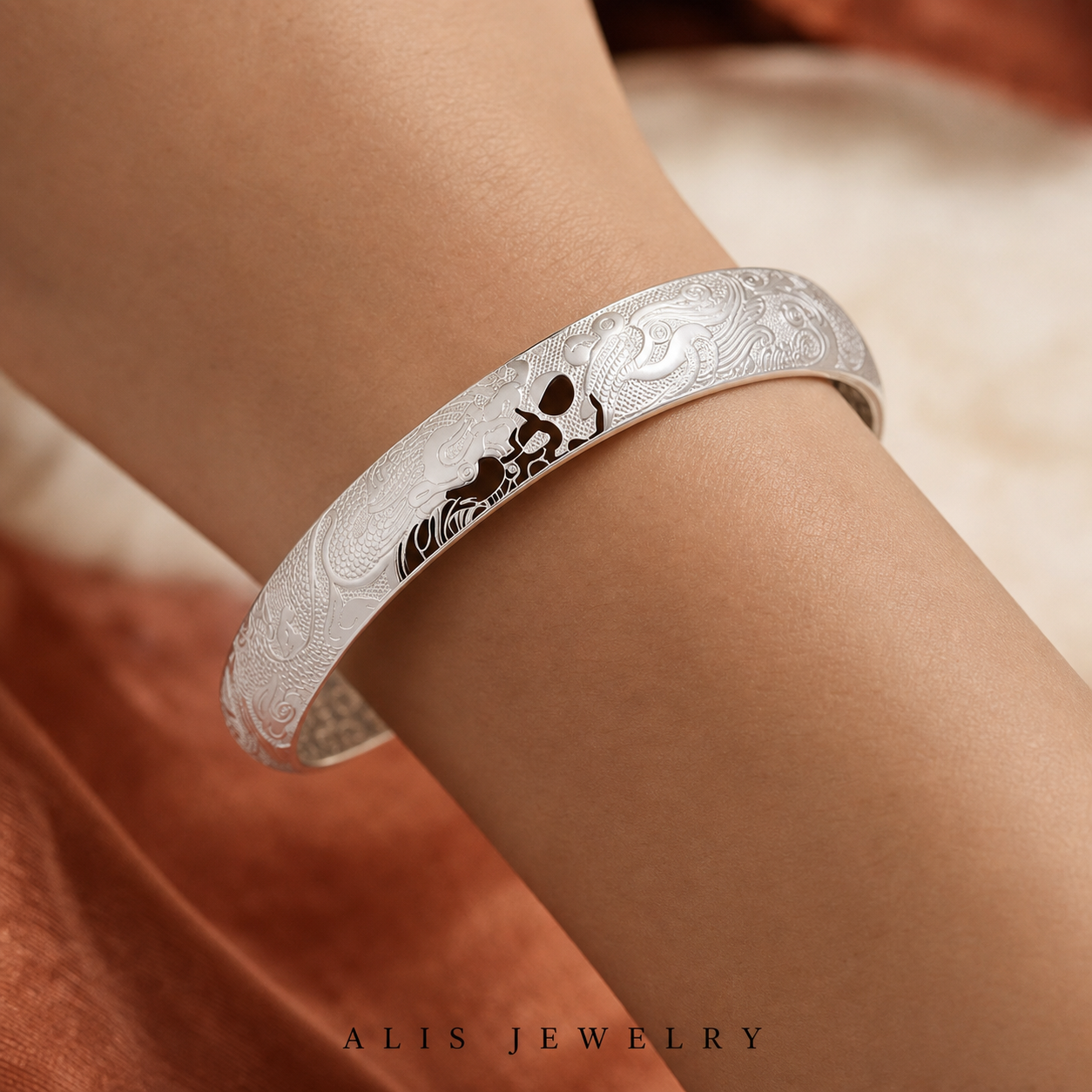 bracelet manchette dragon phénix argent 925 - Alis Jewelry - porté mannequin