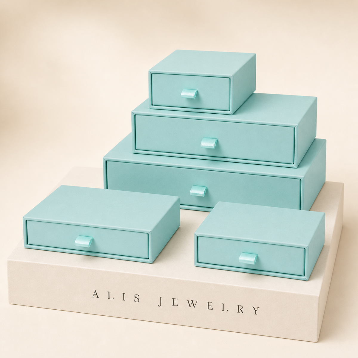 Lot de 5 boîtes de rangement bijoux - Alis Jewelry - sur support minéral