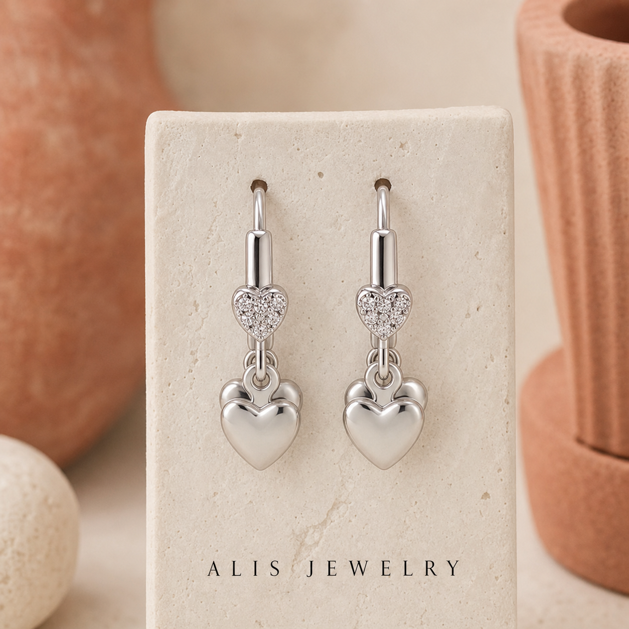 boucles d'oreilles cœur zircon argent 925 - Alis Jewelry - sur support minéral