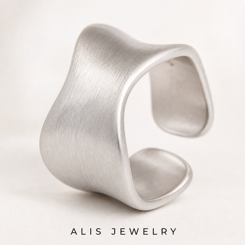 Bague ajustable argent mat - Alis Jewelry - Bague ajustable argent mat - gros plan / zoom