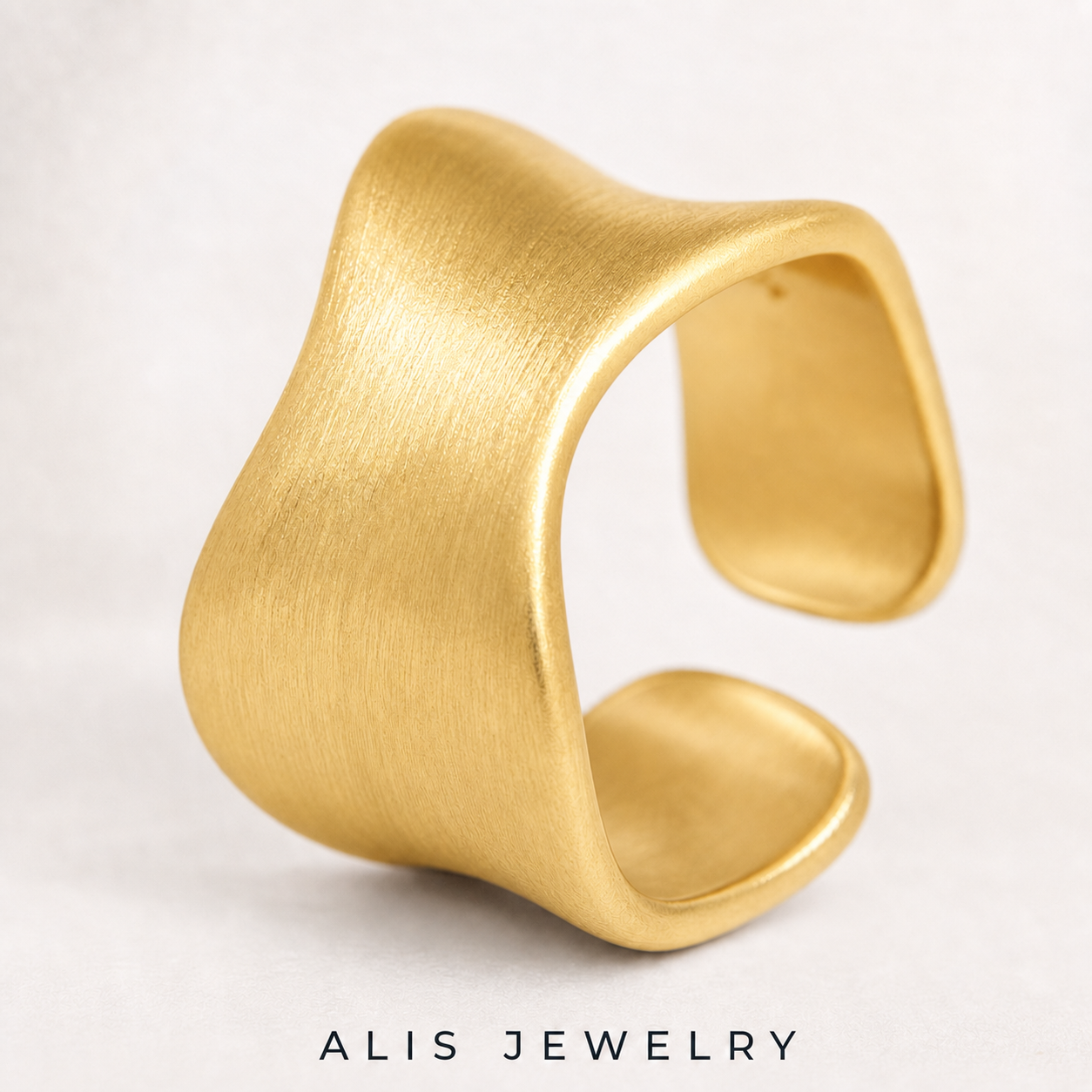 Bague ajustable argent mat - Alis Jewelry - Bague ajustable doré mat - gros plan / zoom