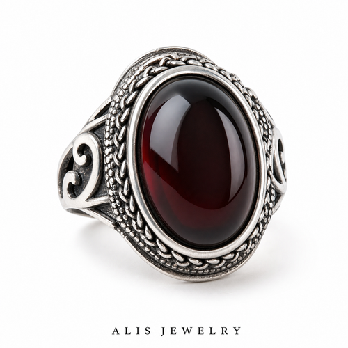 Vintage Garnet Ring, Thai Silver