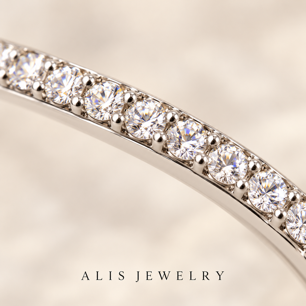 Bracelet jonc fin zircon argent 925 - Alis Jewelry - gros plan / zoom