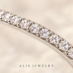 Bracelet jonc fin zircon argent 925 - Alis Jewelry - gros plan / zoom