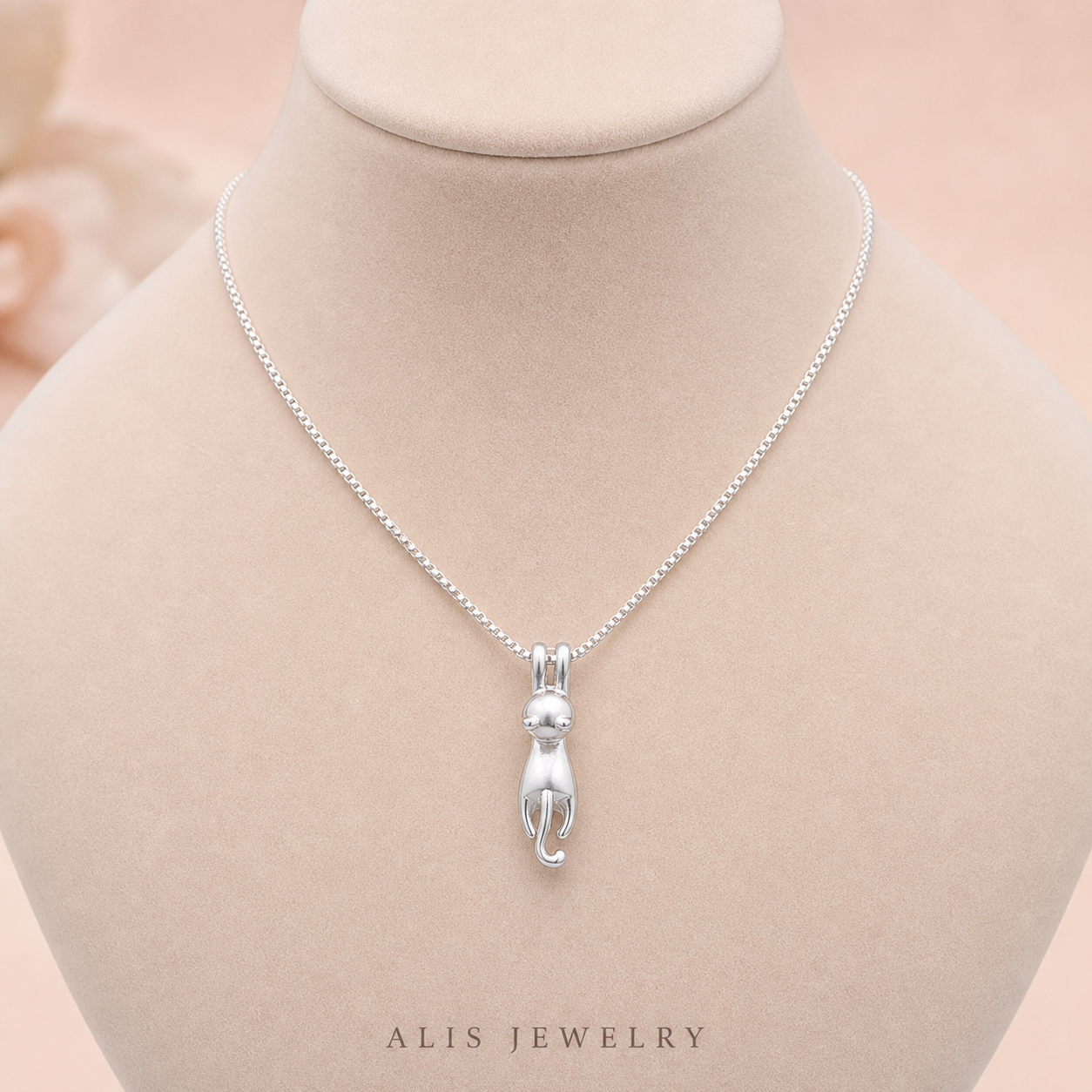 Collier chat vintage argent - Alis Jewelry - sur support minéral