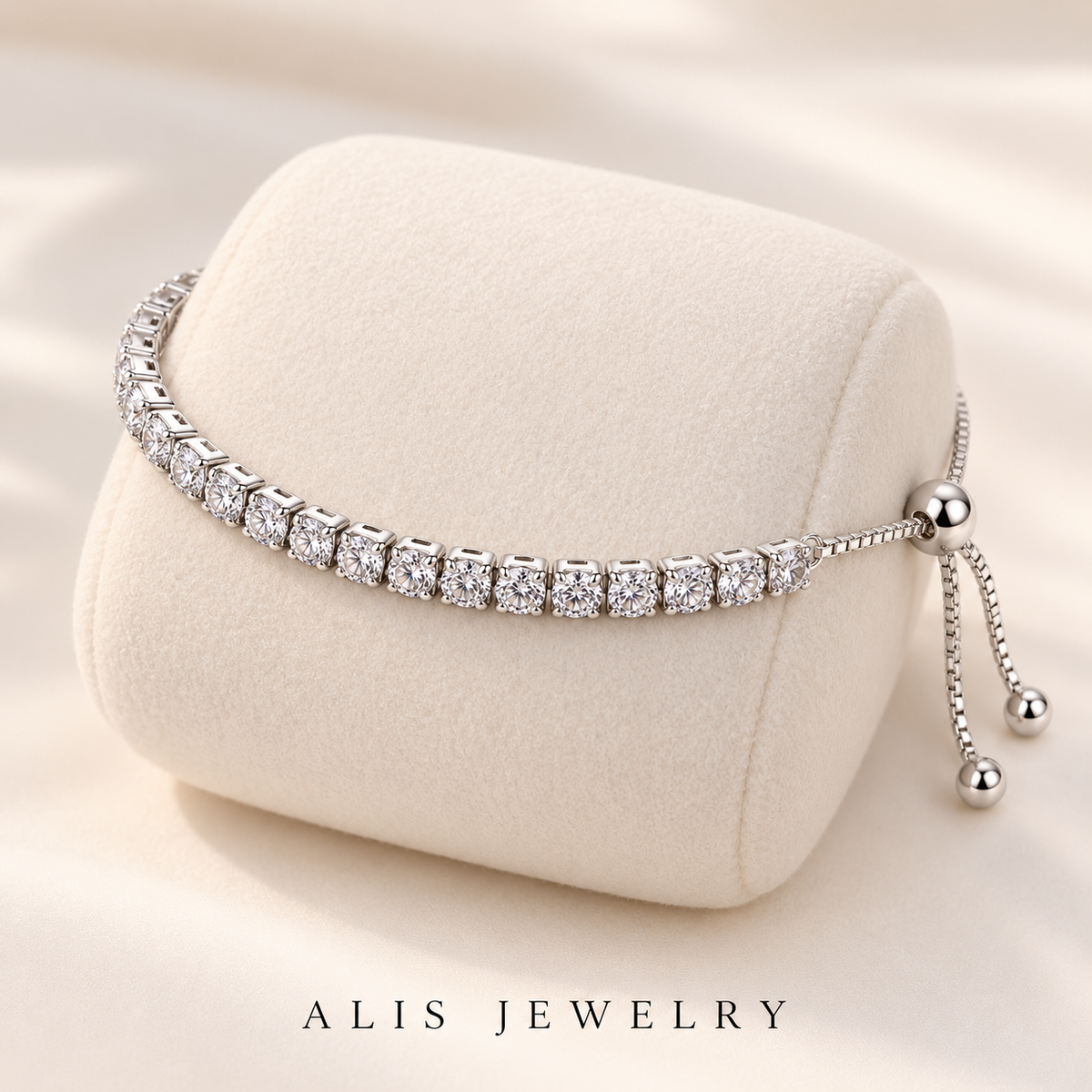Bracelet tennis zircon ajustable argent 925 - Alis Jewelry - sur support minéral