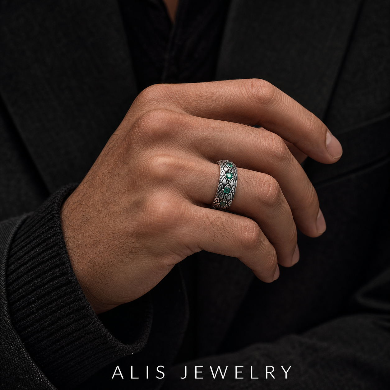Bague homme serpent argent thaï - Alis Jewelry - porté mannequin