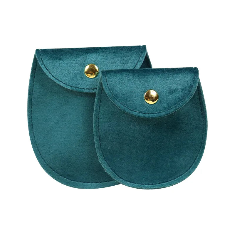 Pochette velours bijoux bouton pression