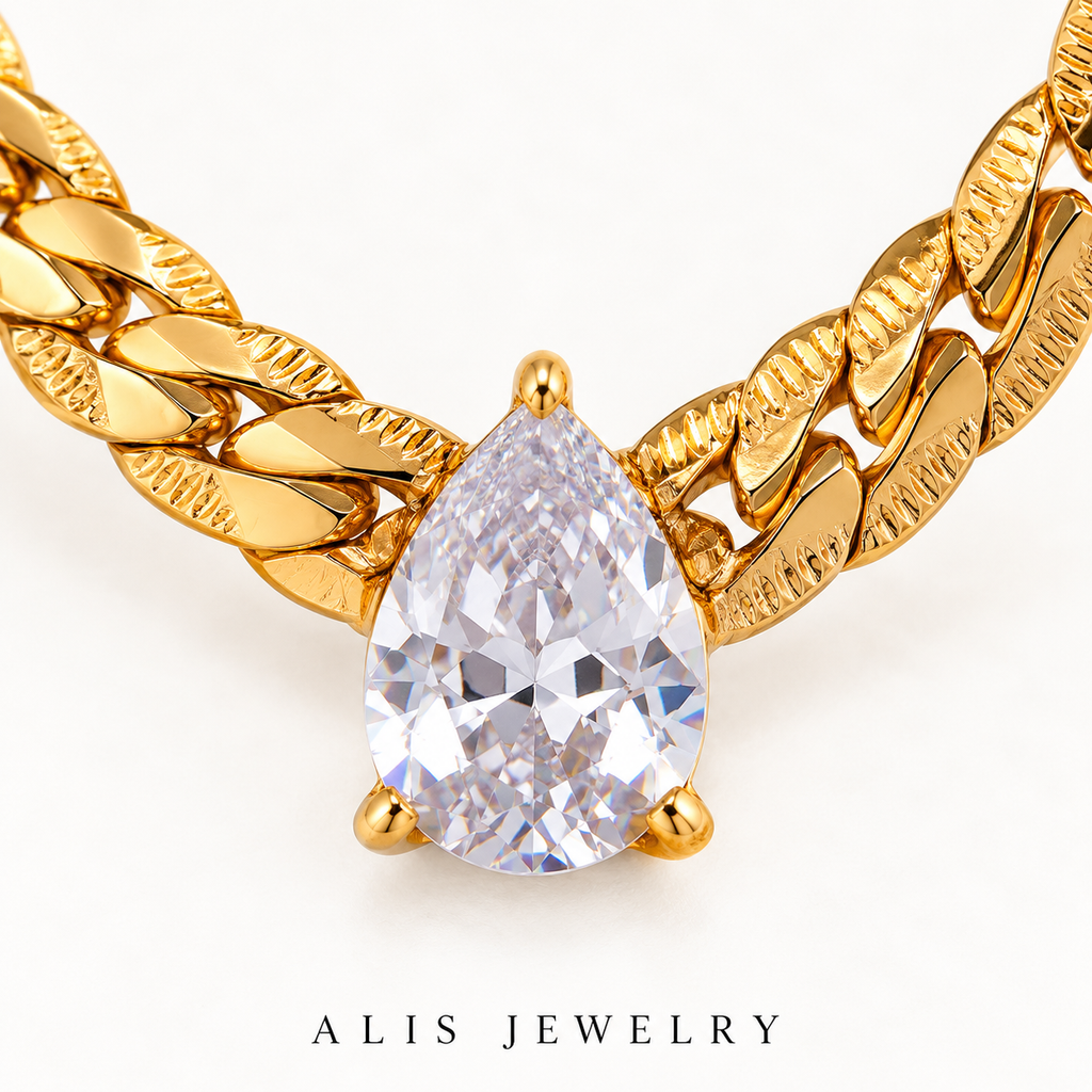 Collier chaîne cubaine goutte zircon plaqué or 18K - Alis Jewelry - gros plan / zoom