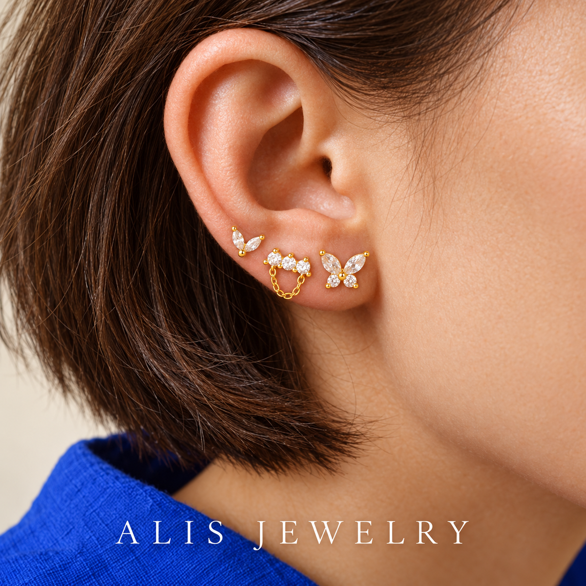 Trio de boucles d'oreilles papillon plaqué or 18K - Alis Jewelry - porté mannequin